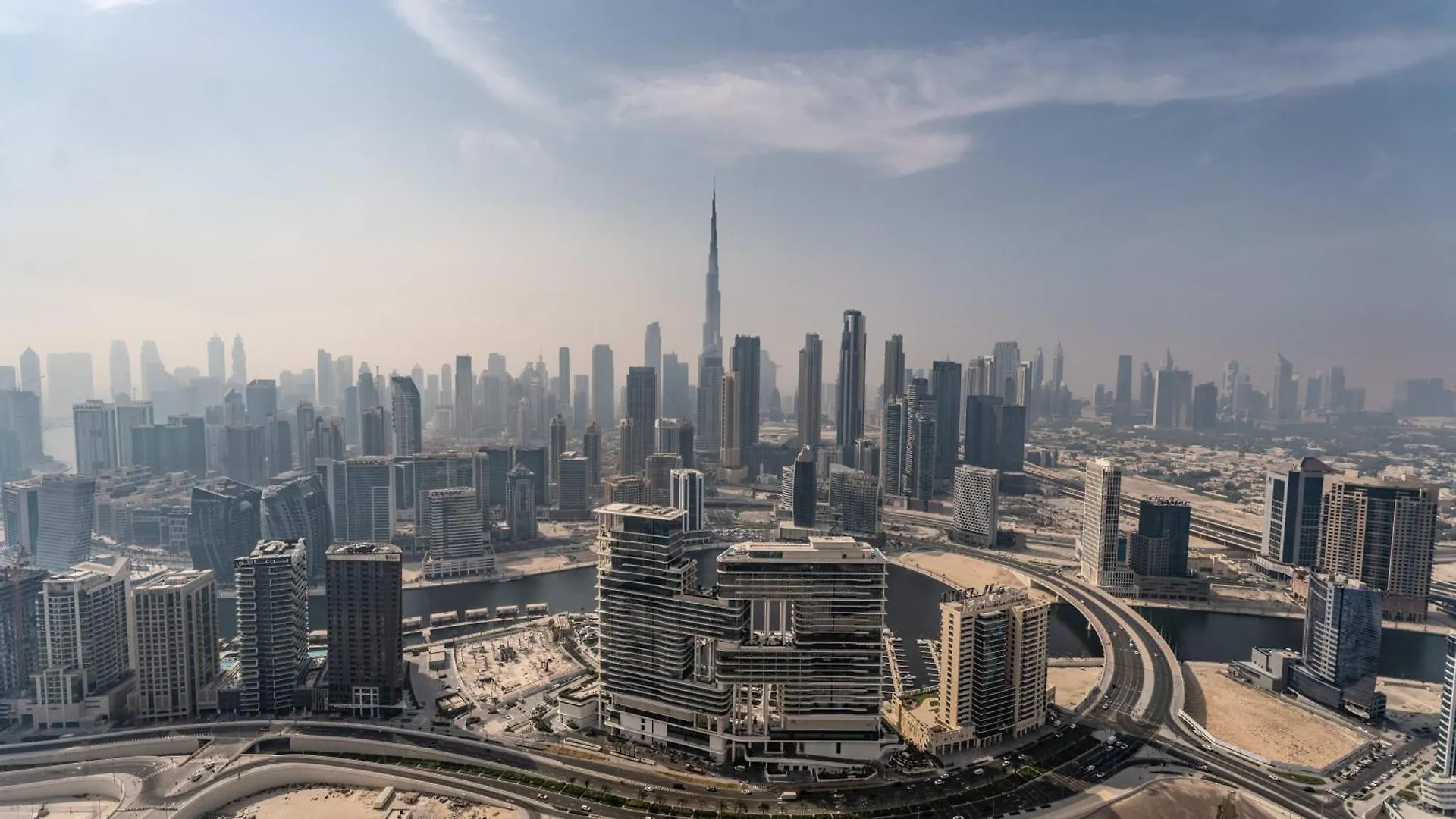 Apartment Aliving Supreme 2Br Paramount Towers Business Bay With Burj Khalifa View 6202 Dubai United Arab Emirates