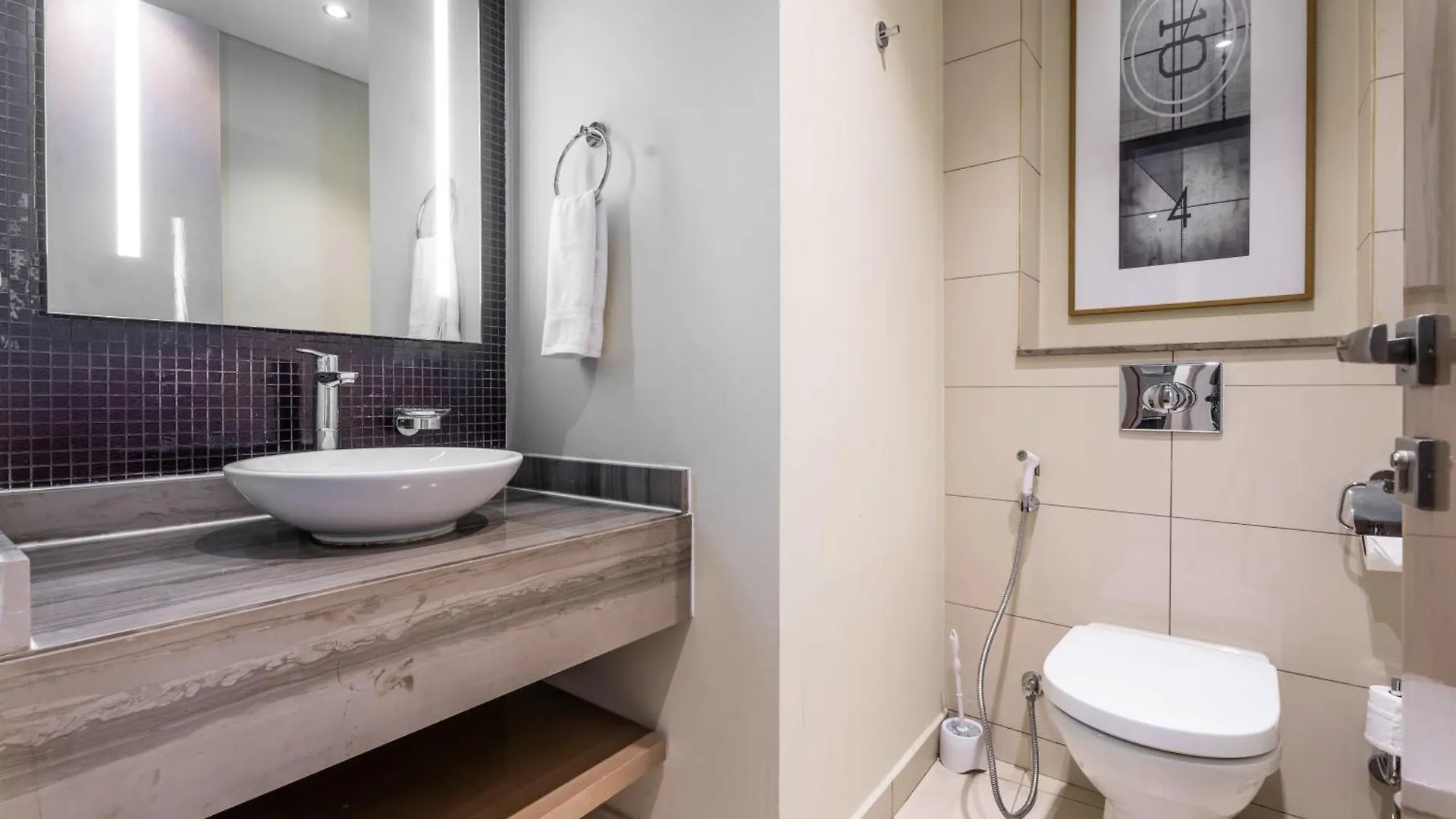 Aliving Supreme 2Br Paramount Towers Business Bay With Burj Khalifa View 6202 Dubai 0*,