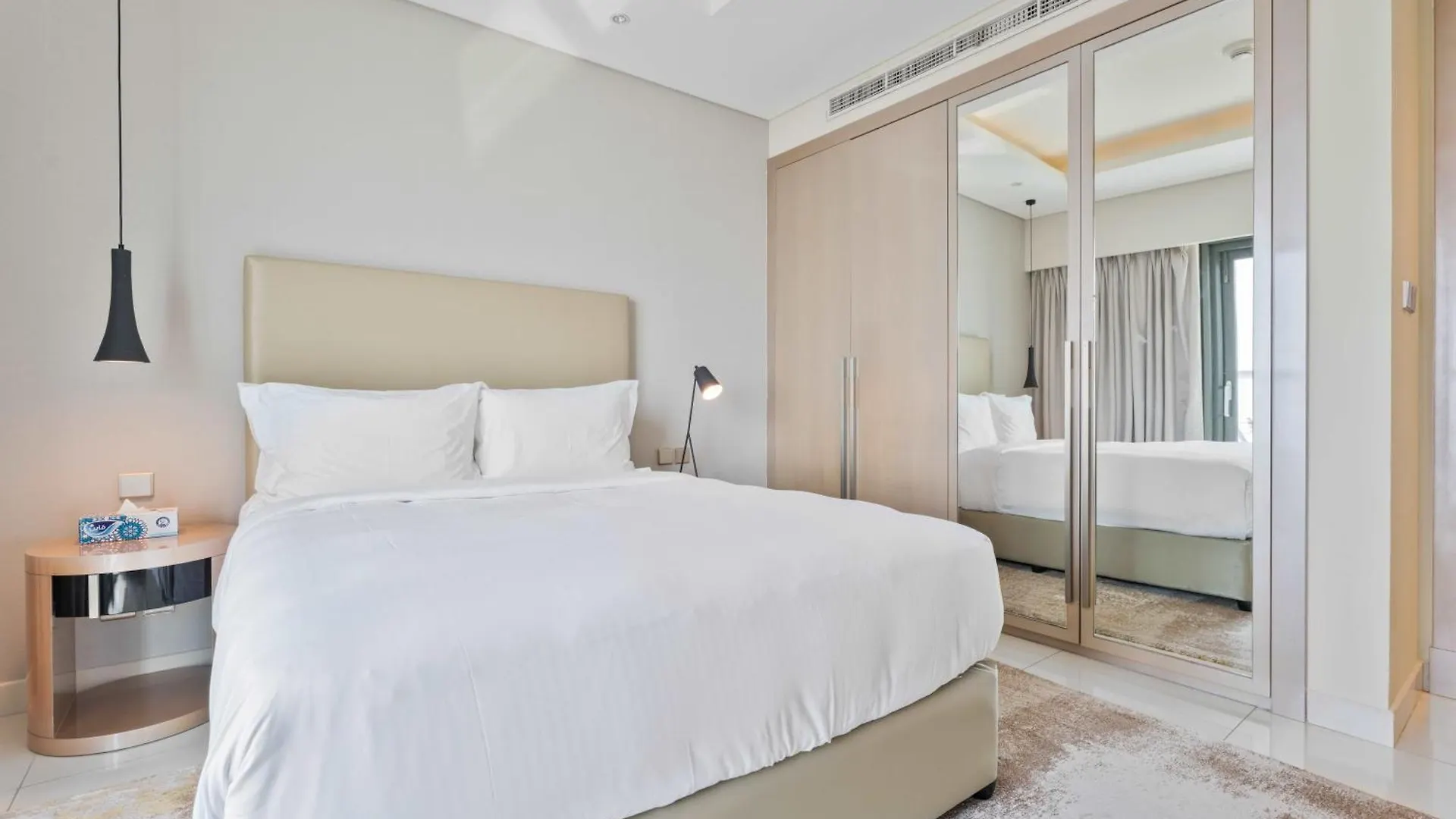 Aliving Supreme 2Br Paramount Towers Business Bay With Burj Khalifa View 6202 Dubai