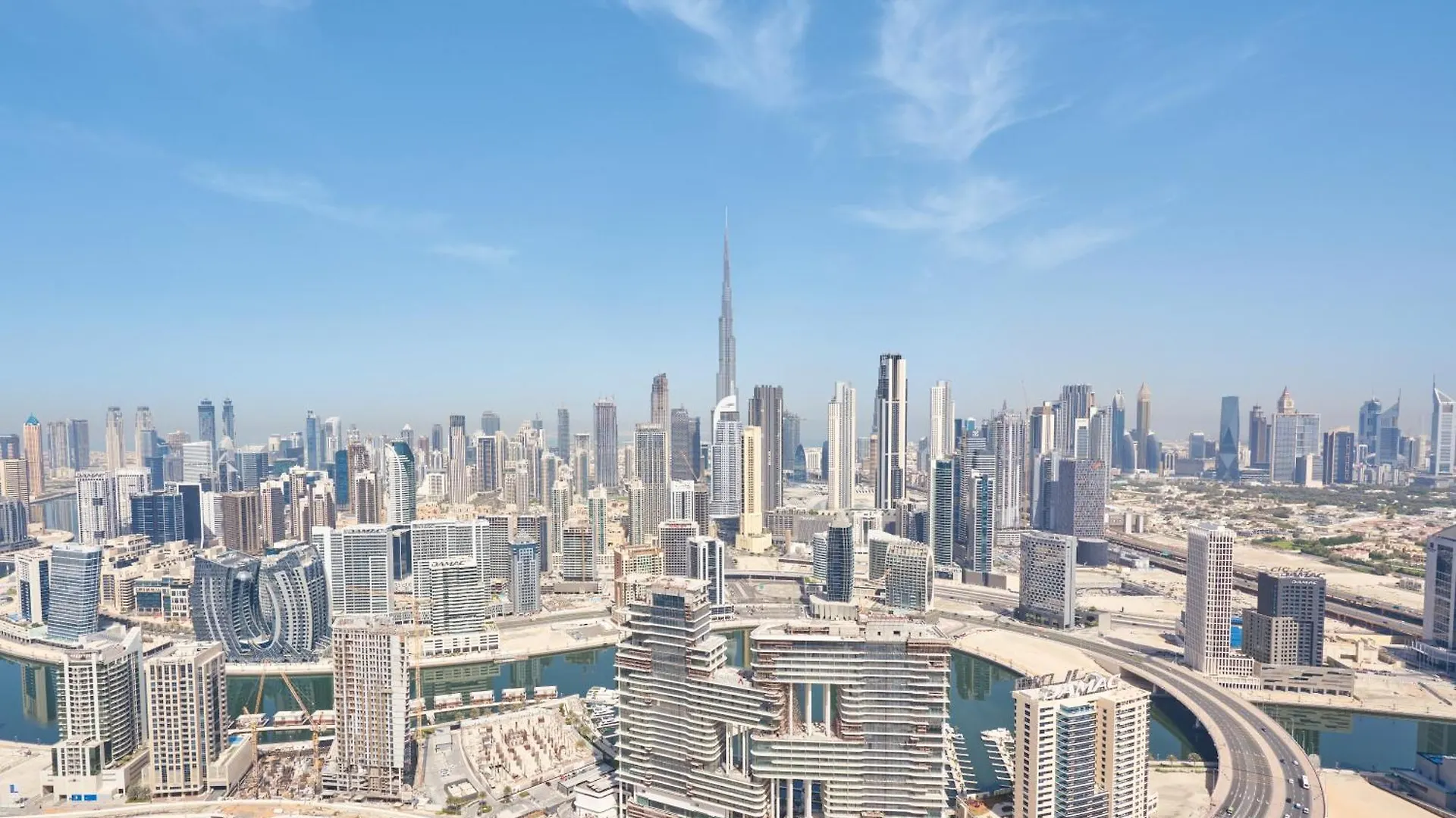 Aliving Supreme 2Br Paramount Towers Business Bay With Burj Khalifa View 6202 Dubai United Arab Emirates
